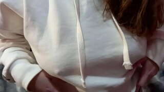 A. d. tieħu l-ewwel qam iebsa filwaqt li huwa me tieħu