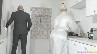 Selah Бороо Авч Энэ Уураг Савлаж BBC Ч Шиг