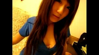 Temmelig asian chick hjælp agurk