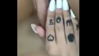 Kate Muffmuncher Solo sırılsıklam Oluyor