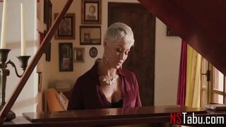 Kocası Yokken Evde Oynayan Kadın-Ryan Keely, Gina Valentina